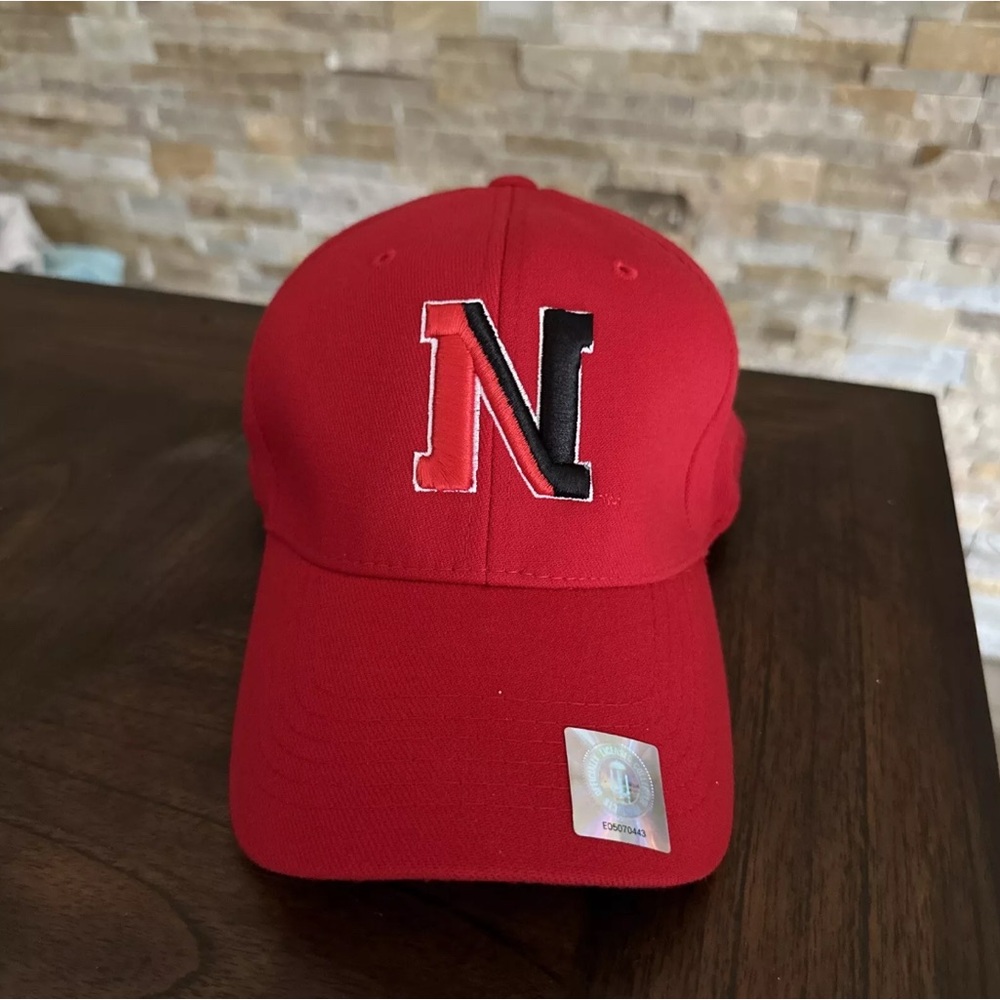 Northeastern Huskies Embroidery Logo Top of the World Red and Black
